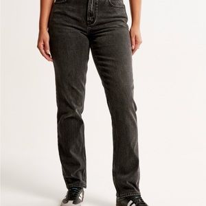 Abercrombie Curve Love Mid Rise 90s Straight Jean | Size 31/12 Long